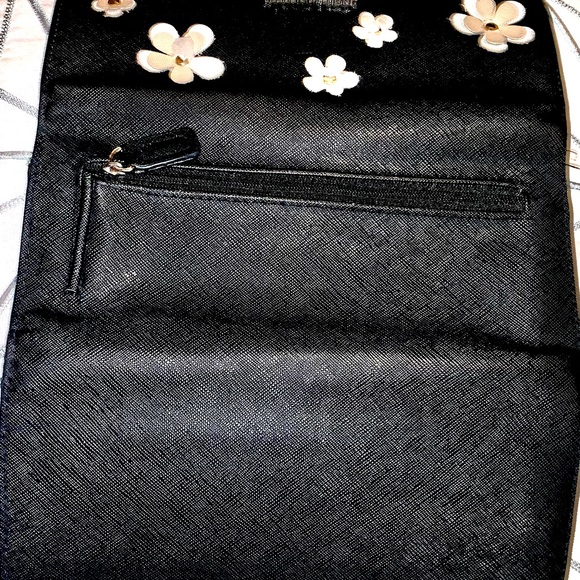 Women’s STELLA & MAX wallet - Picture 3 of 5